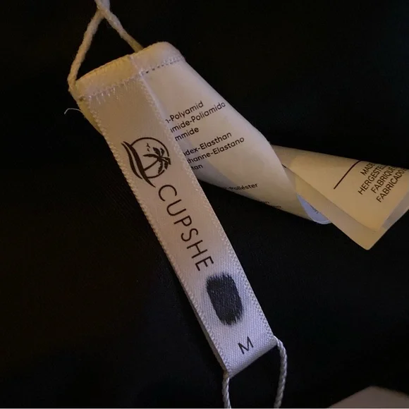 Cupshe Black Plunge Twist Front High-Leg One Piece Swimsuit Size Medium - Picture 8 of 8